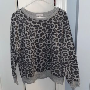 Cheetah sweatshirt/sweater